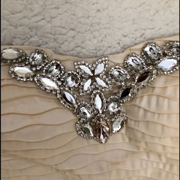 Strapless Sweetheart Dress - Picture 3 of 10